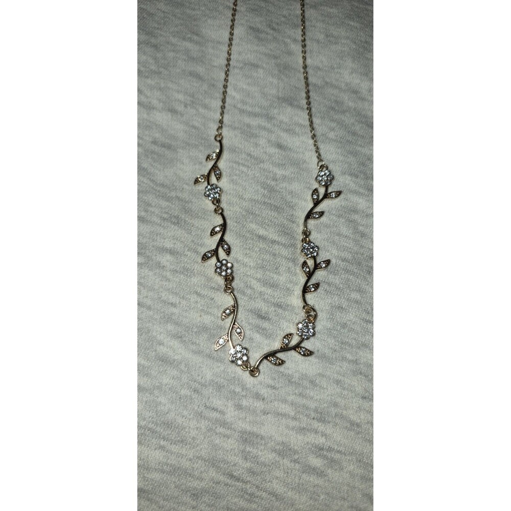 Floral Vine Necklace Gold Tone Clear Rhinestone Leaf Link 16 Inch